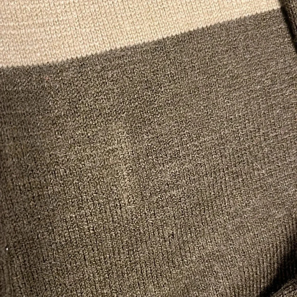 Marise petite yellow and green colorblock turtleneck size large - Picture 8 of 9